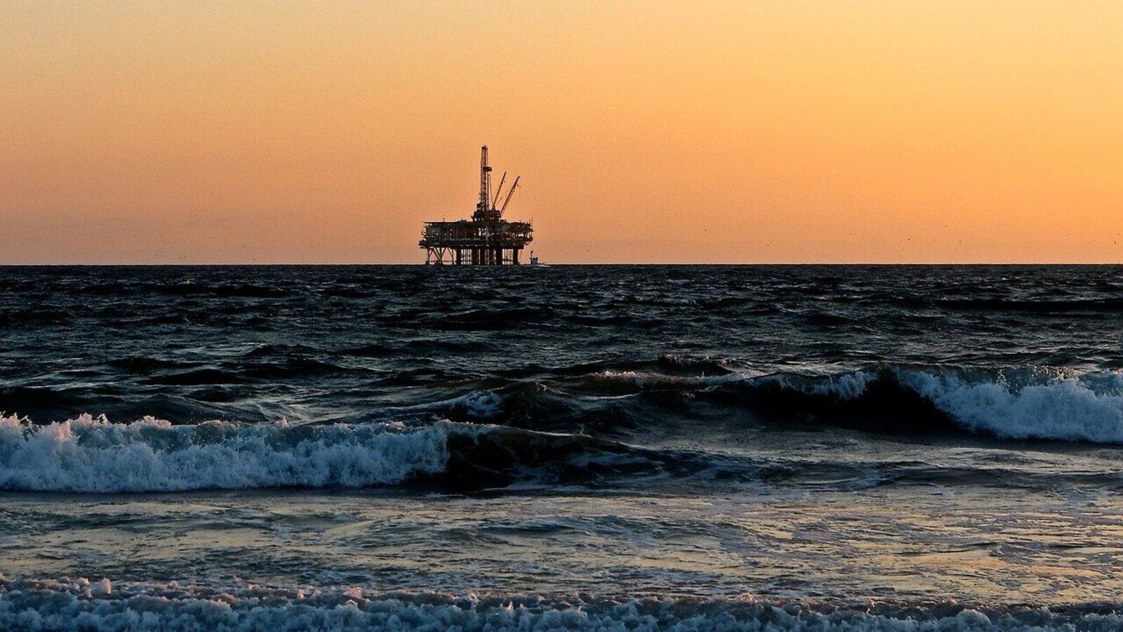 Oil prices drop on weaker US fuel demand, Gaza ceasefire report; Brent rebounds to $85/bbl
