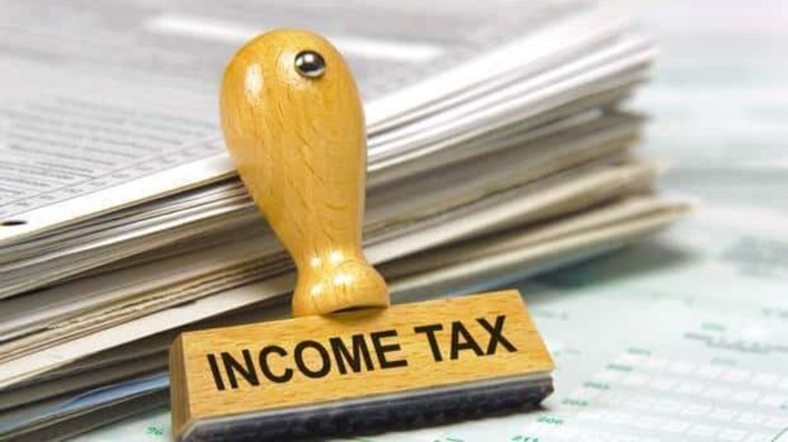 Income tax slabs FY 2024-25: Experts share these 8 benefits for taxpayers in new income tax regime