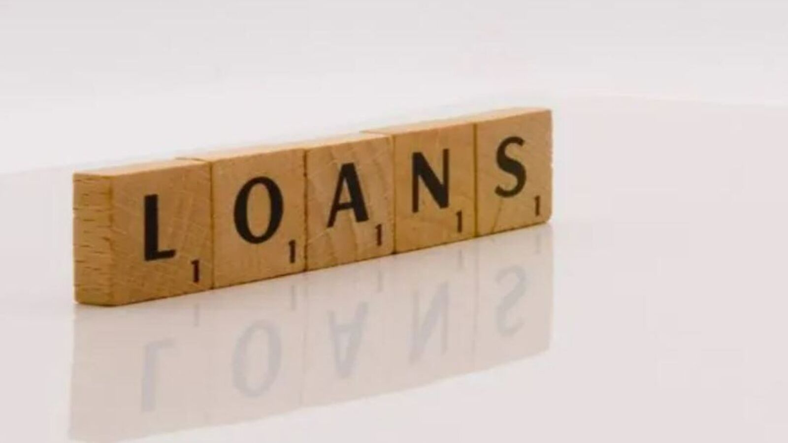 Personal loans vs payday loans: What is the difference between the two? MintGenie explains