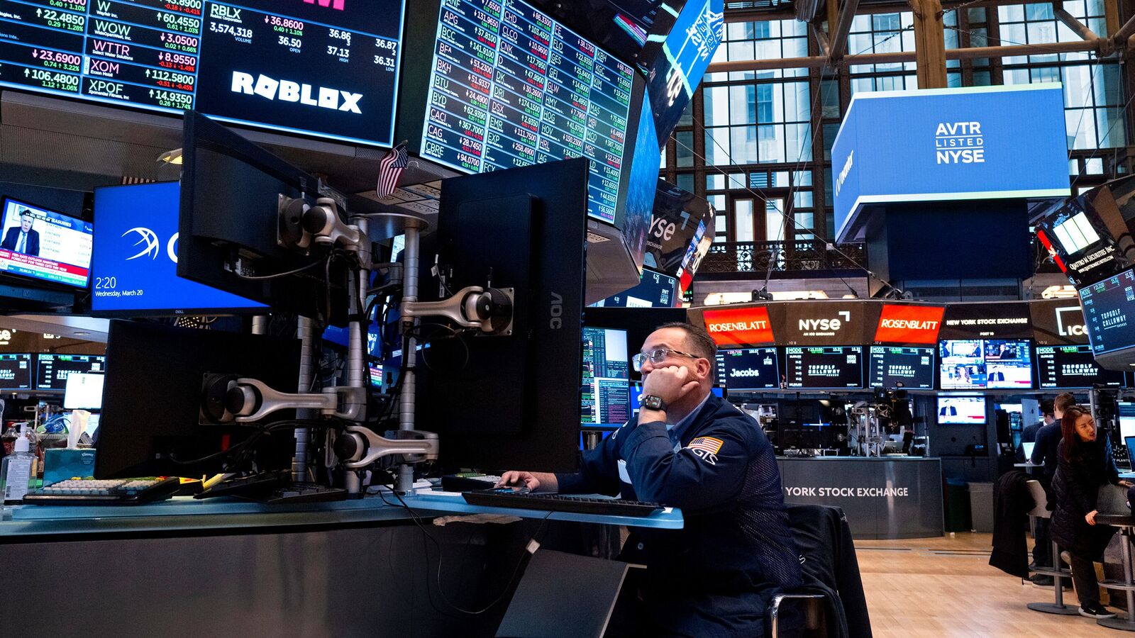 World markets today: US stocks mixed as Treasury yields advance