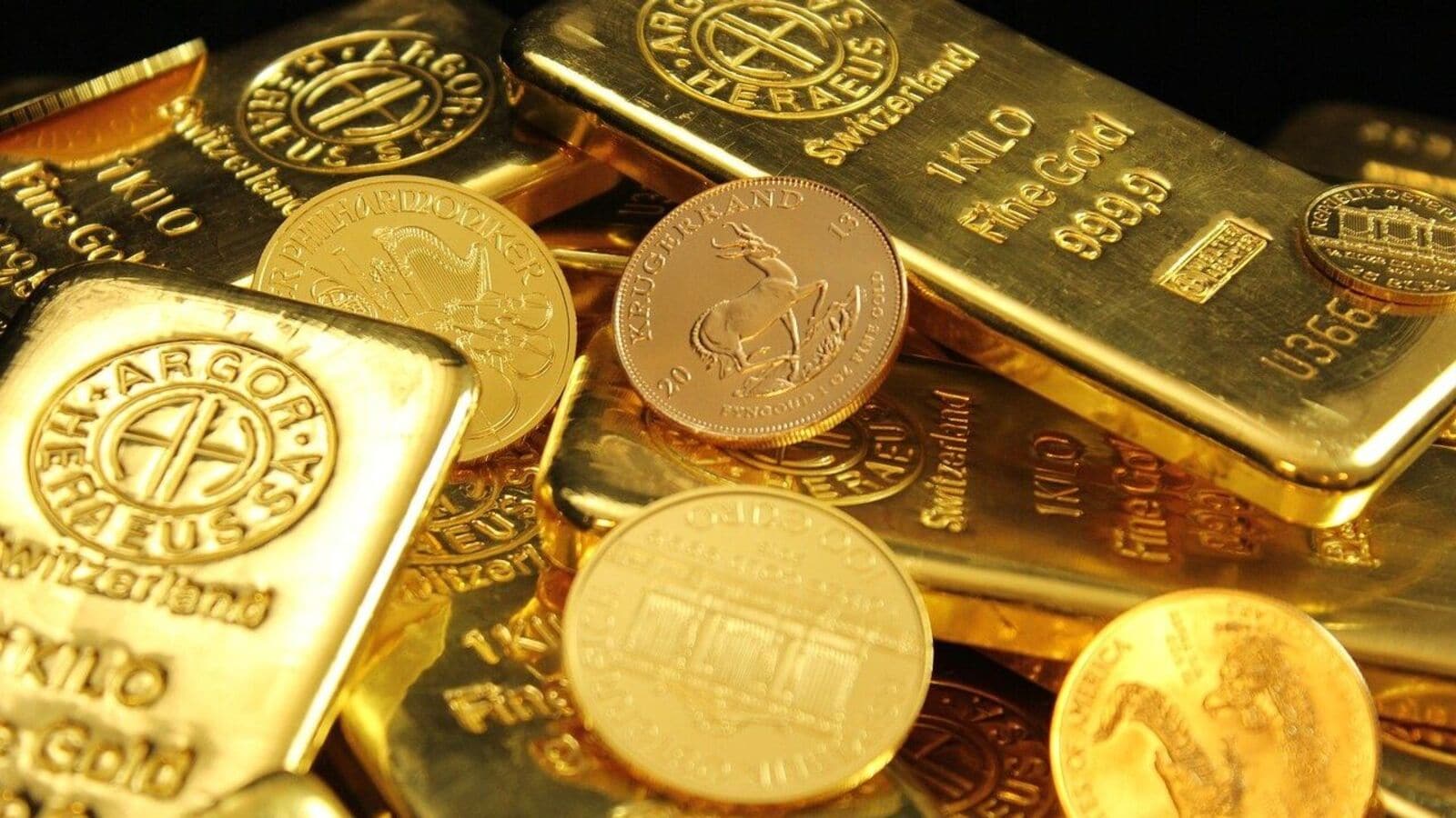 Gold reaches all-time high on Fed rate cut expectations; silver marginally up