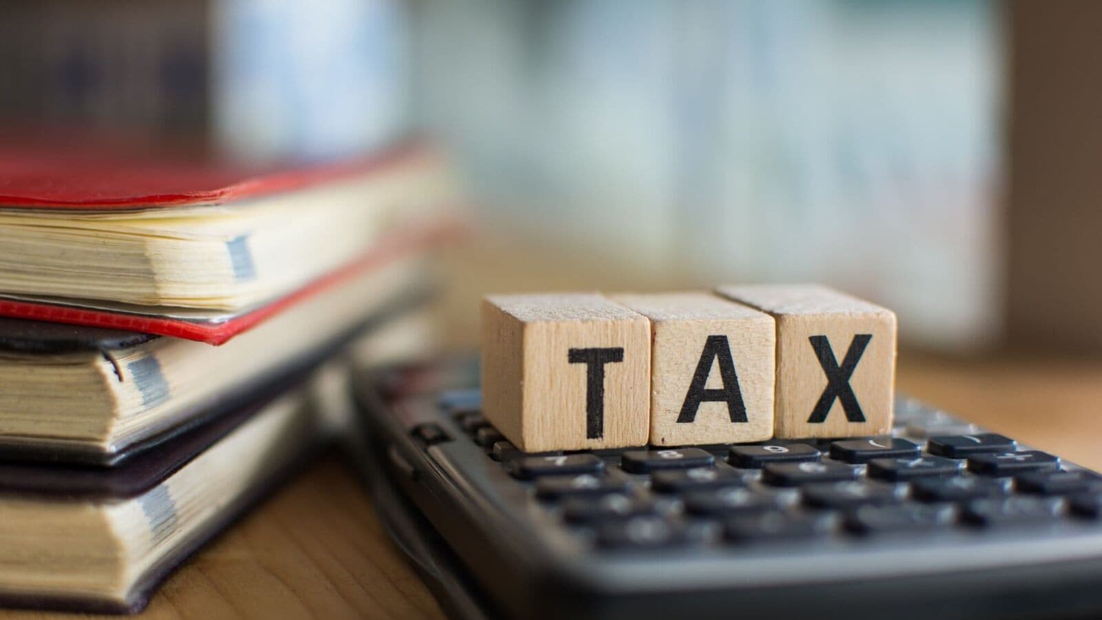 Income tax benefits for resident vs non-resident taxpayers explained