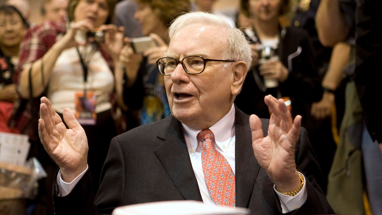 Warren Buffett’s Berkshire Hathaway slashes Apple stake by 50% on selling spree, cash holding nears $280 billion