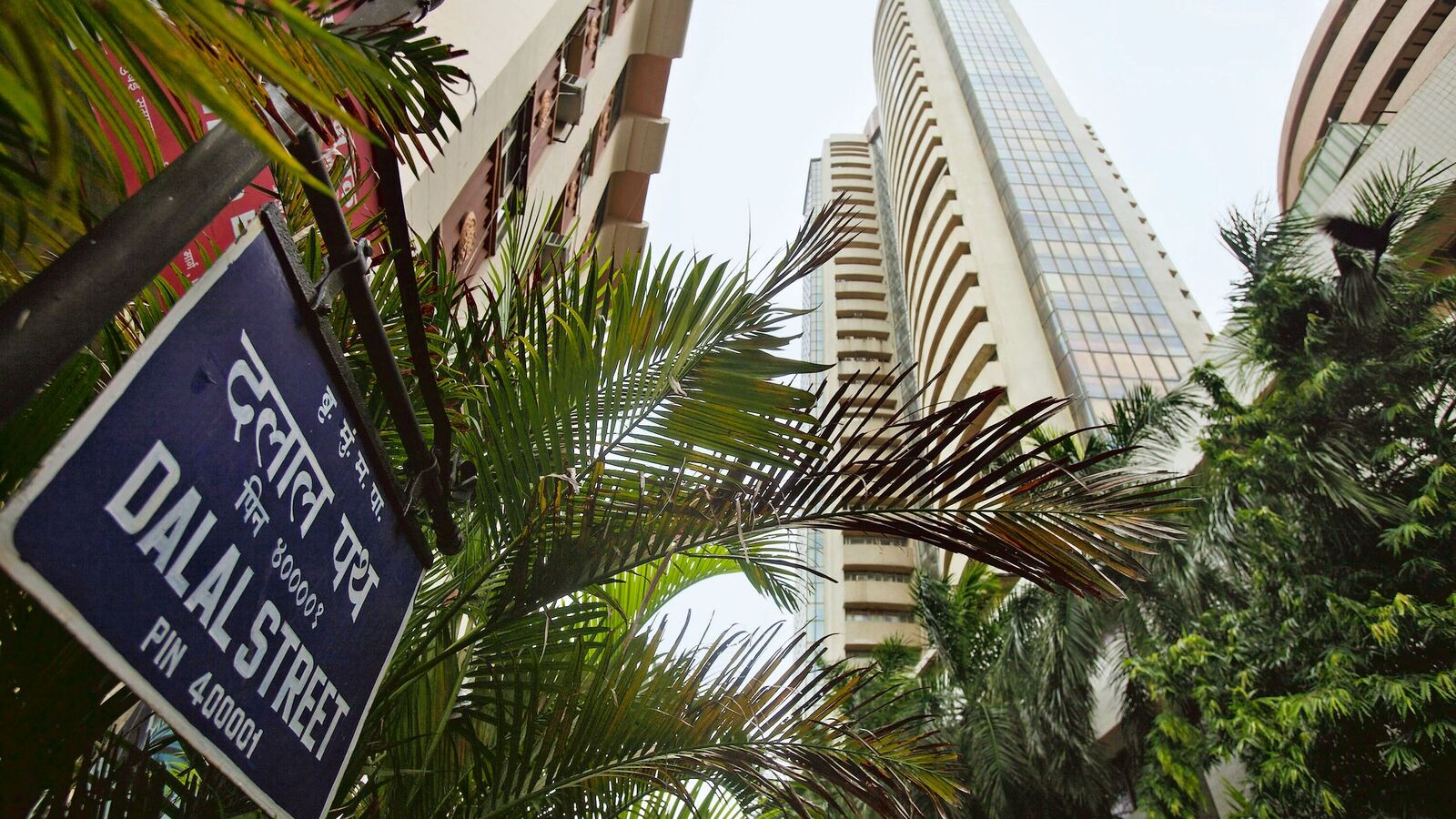 Stock market today: Nifty 50, Sensex end lower on fag-end selling; broader market rebounds